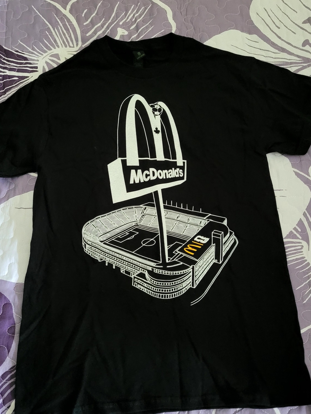 Gildan Black World Cup Crew Tshirt  Heavy Cotton Tee with Logo Tag